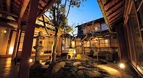 NIPPONIA Sasayama Castle Town Hotel