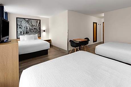 Superior Three Queen Beds Room - Non-Smoking