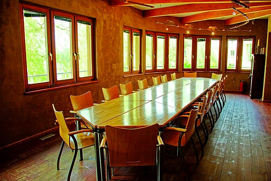 Seminar- und Gästehaus Flussbad Gartenstrasse