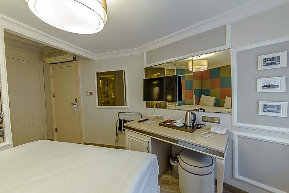 Photo 1 of 13 of Double Room