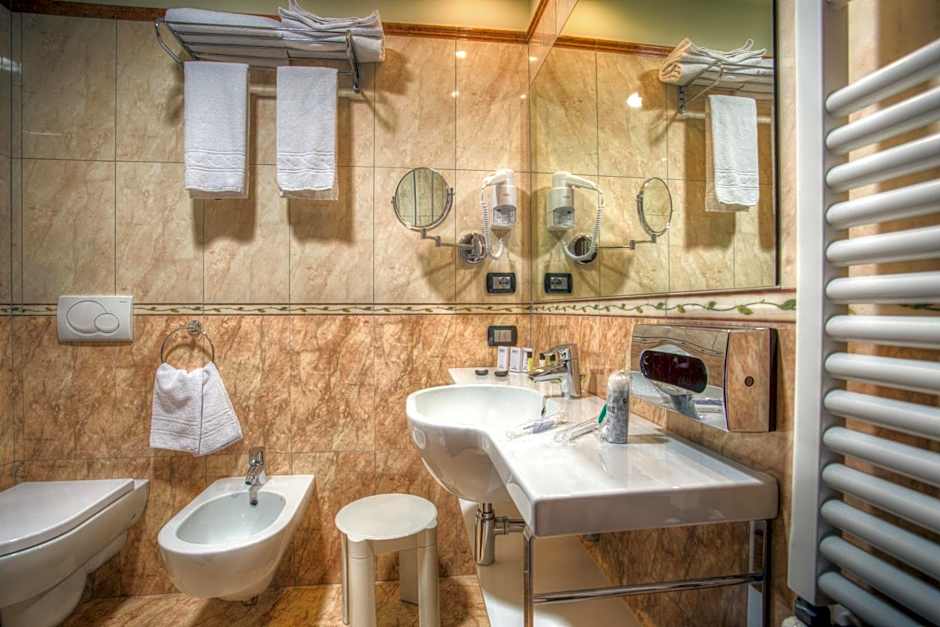 Hotel Il Duca Del Montefeltro