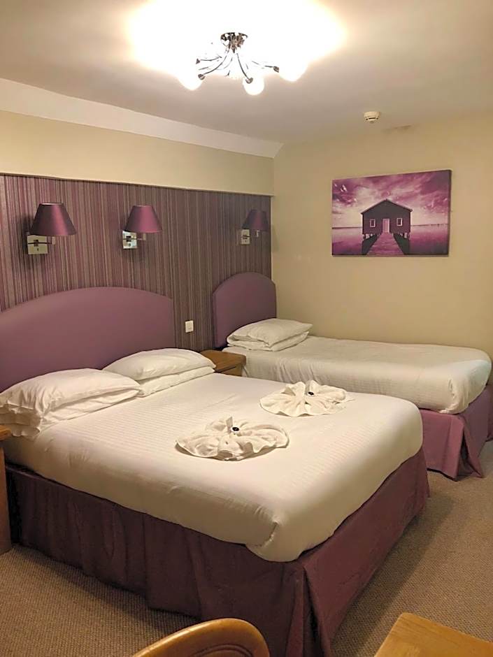 Riviera Hotel