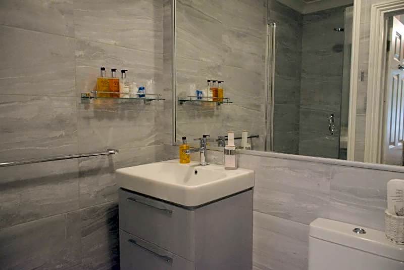 The Cambridge Guest House by Tas