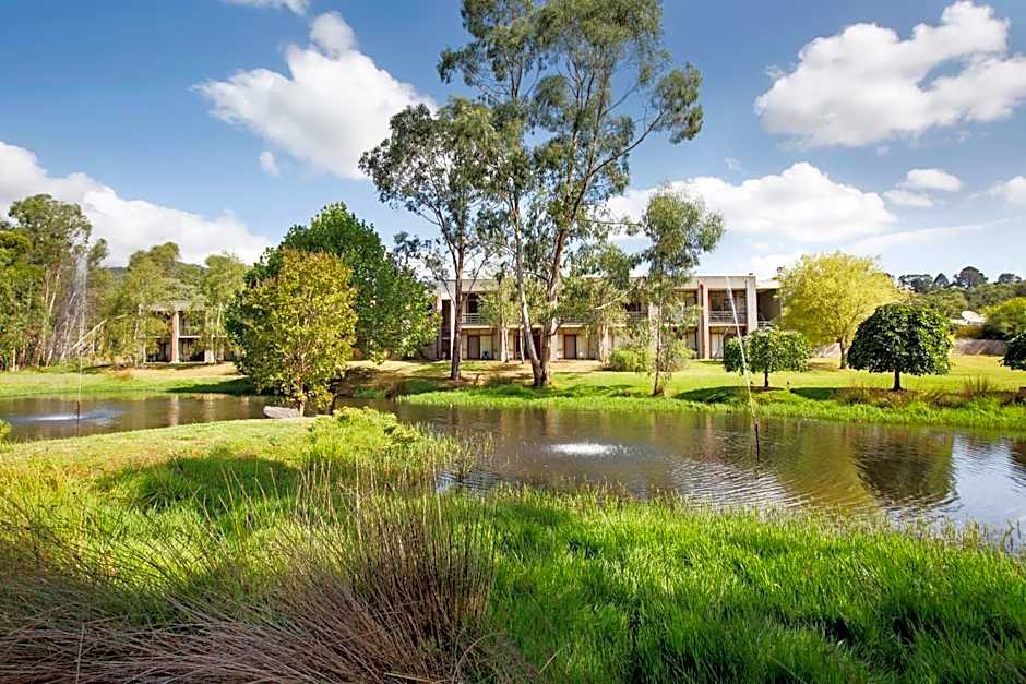 Nightcap at York on Lilydale