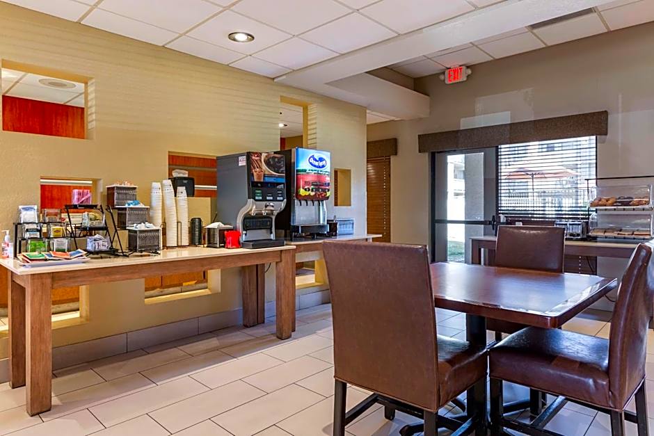 Best Western Plus Scottsdale Thunderbird Suites