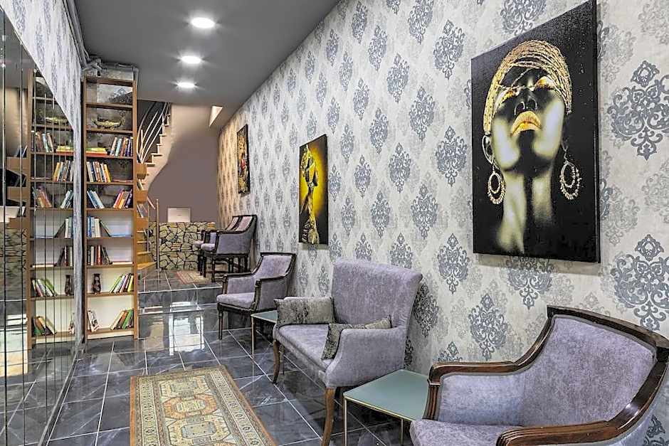 Dove Hotel