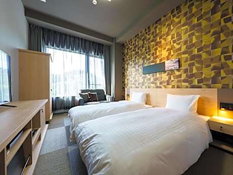 Standard Twin Room with Mountain View - Non-Smoking - No Daily Cleaning