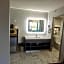 Mountain Vista Inn & Suites - Near the Island inPigeon Forge