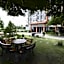 Sakura Boutique Hotel