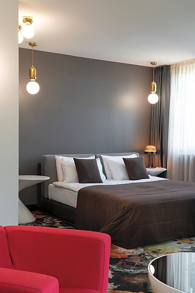 Amsterdam Plaza Hotel & SPA