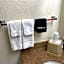 Carriage House Inn