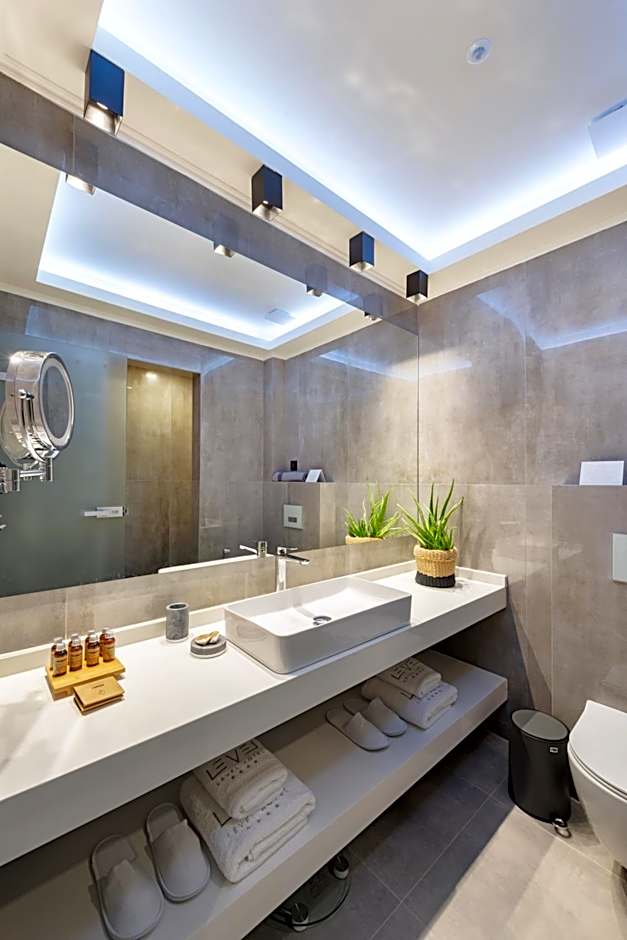 Sea Level Hotel by Diomedes Group
