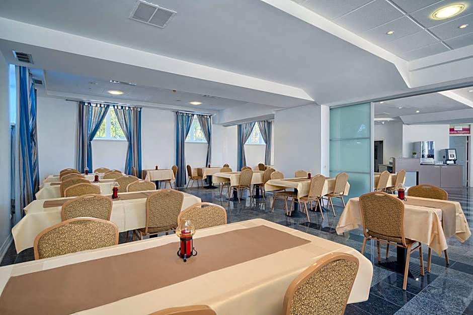 Photo 1 of 11 of Hotel Kastel