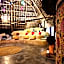 Kameleon Blue Arts Lodge