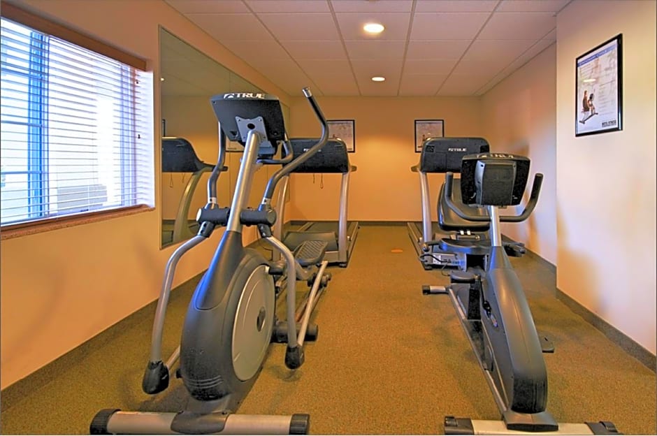 Candlewood Suites Pearl By IHG