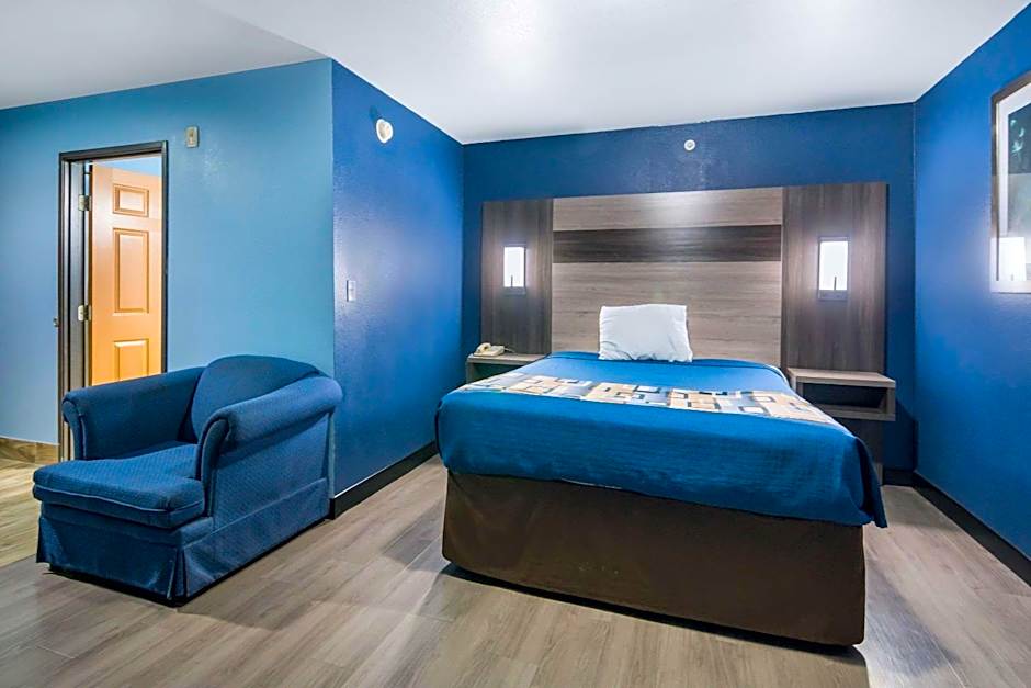 Rodeway Inn Carrollton I-35E