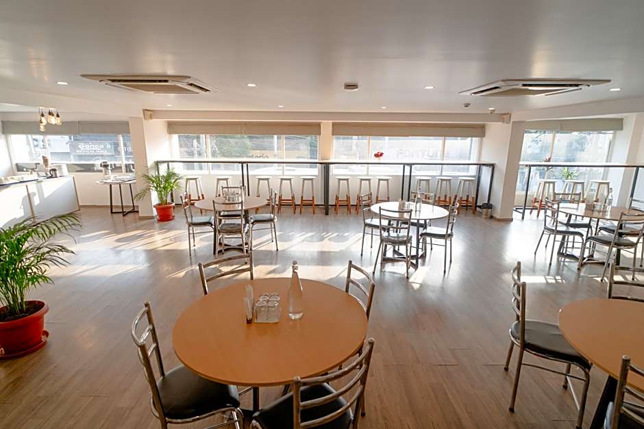 HOTEL ASRANI INTERNATIONAL