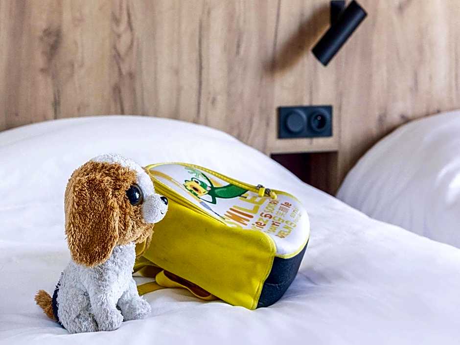 greet Hotel Castres Saix