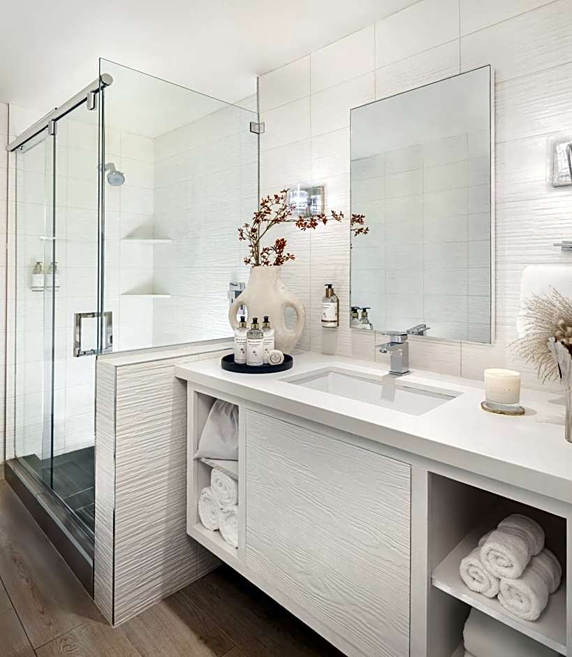 Huntley Santa Monica Beach