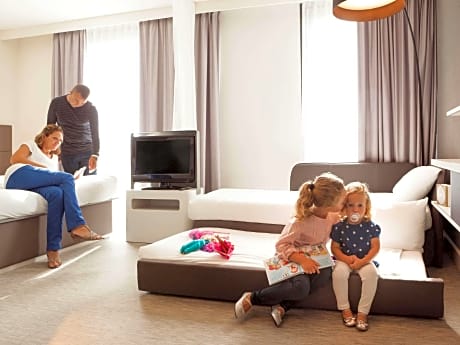 Family Superior Suite With 1 Double Bed And 1 Single Sofa Bed