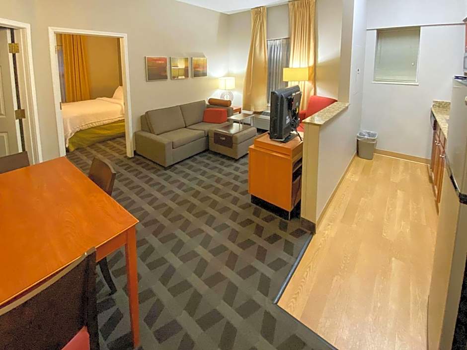 MainStay Suites Middleburg Heights Cleveland Airport