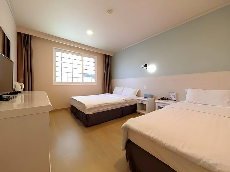 Apple Hotel