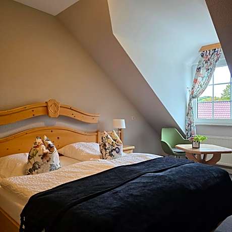 Double Room with Private Bathroom