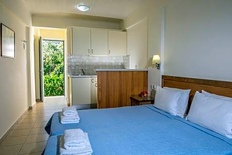 Triple Studio with Sea View Upper Floor