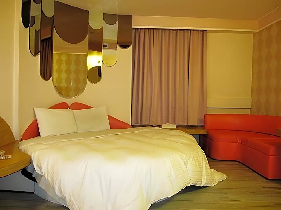 Golden Phoenix Hotel