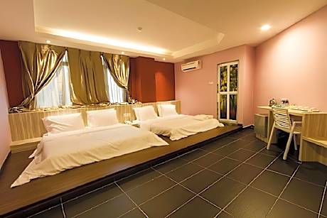 Deluxe Family Double Room