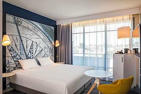 Classic Family Room with One Double Bed 160 x 200 and Sofa Bed for 2 Children