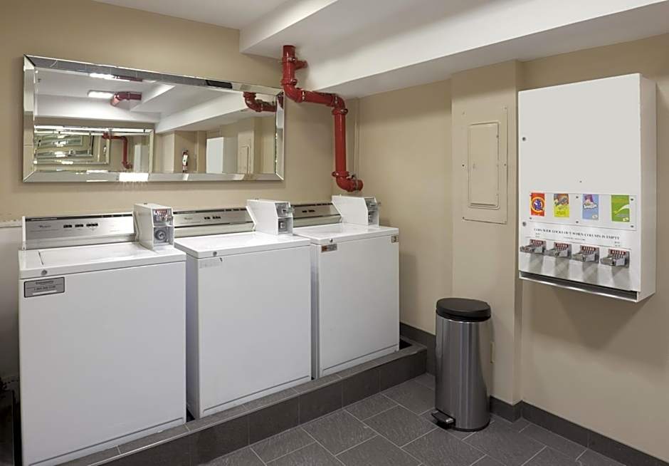 Le Cantlie Suites Hotel