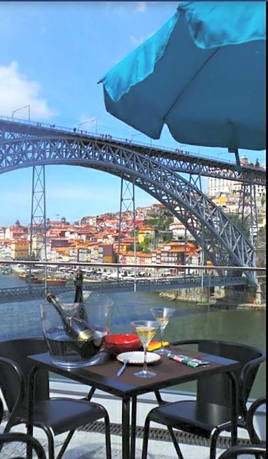 Bridge It - Suites & Views