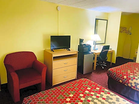 Double Room with Two Double Beds - Smoking