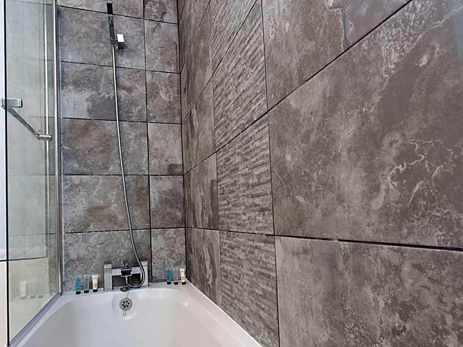 Shaftesbury Apartments