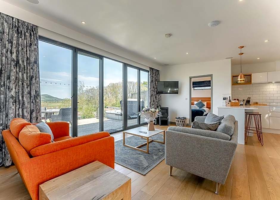 Swanborough Lakes Luxury Lodges