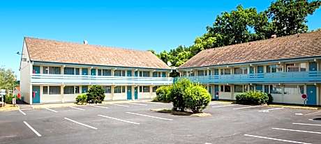 Campanile Melun Sud - Dammarie les Lys