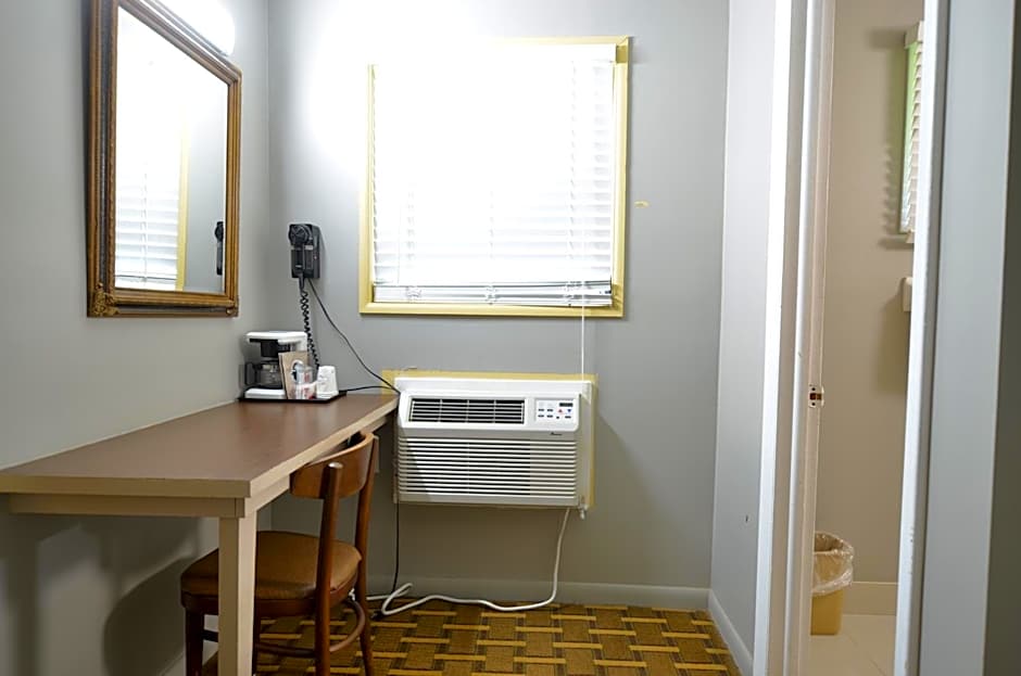 Travelowes Motel - Maggie Valley
