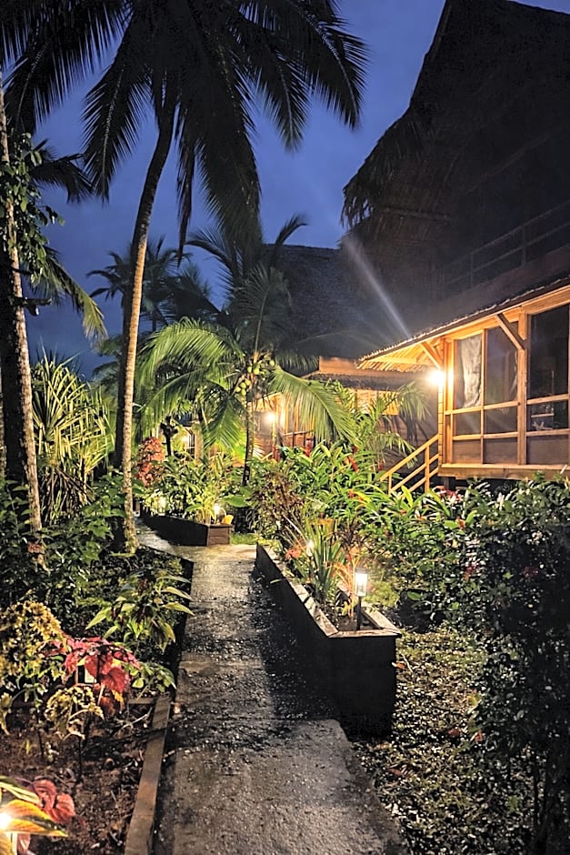 Akwaba Lodge Island Boutique Hotel