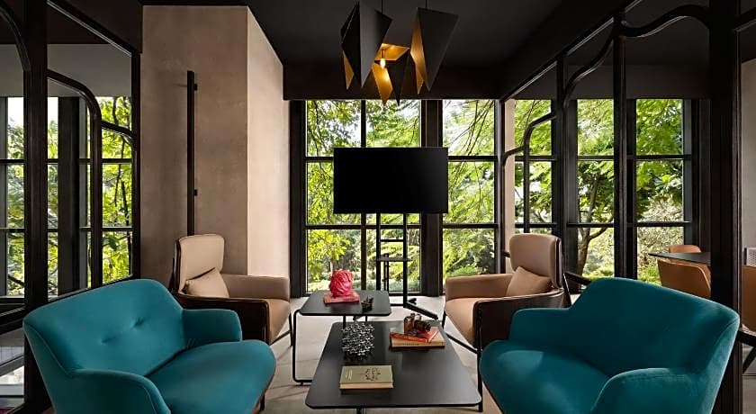 Moxy Mumbai Andheri West