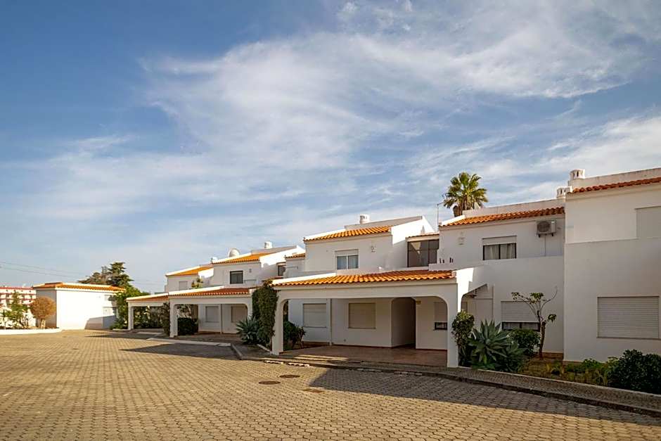 Oura Parque Apartamentos Turisticos