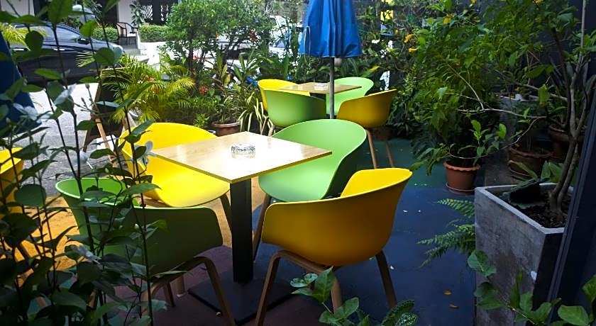 HI Karon Beach Hotel