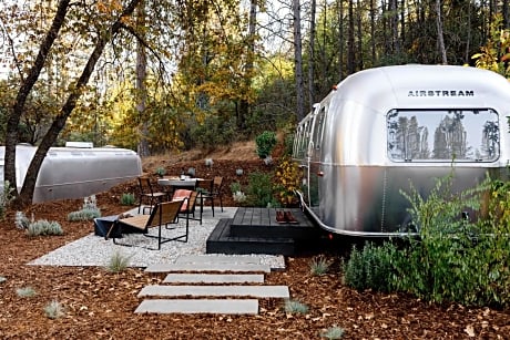 Classic Airstream Suite