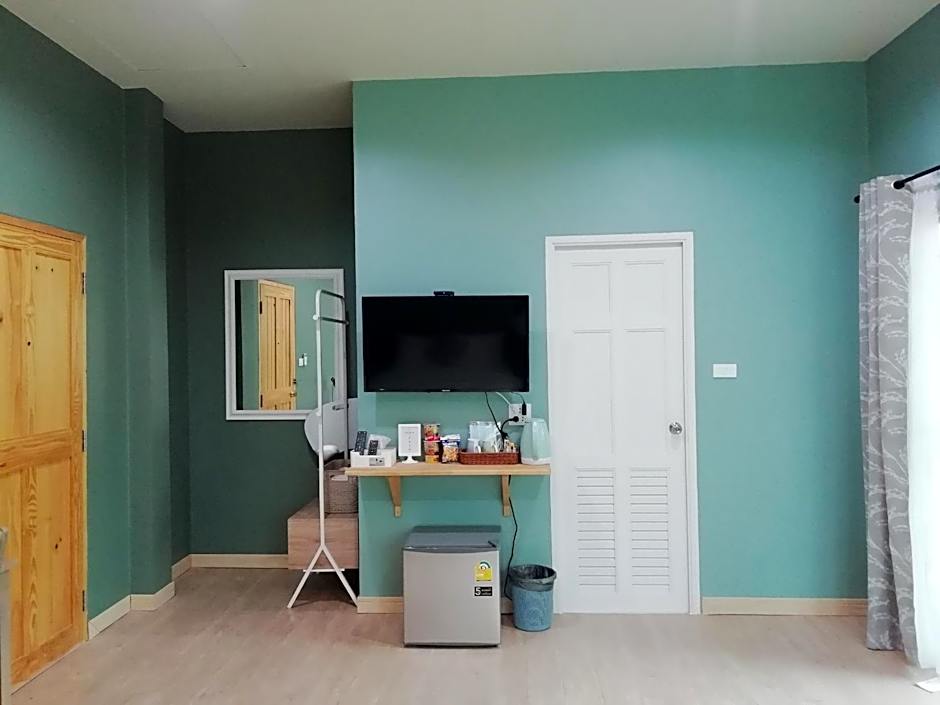 Morinaka Craftfe & Poshtel