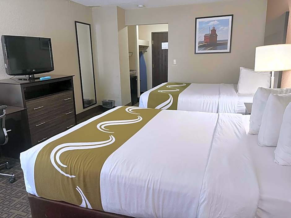 AmericInn by Wyndham Holland MI