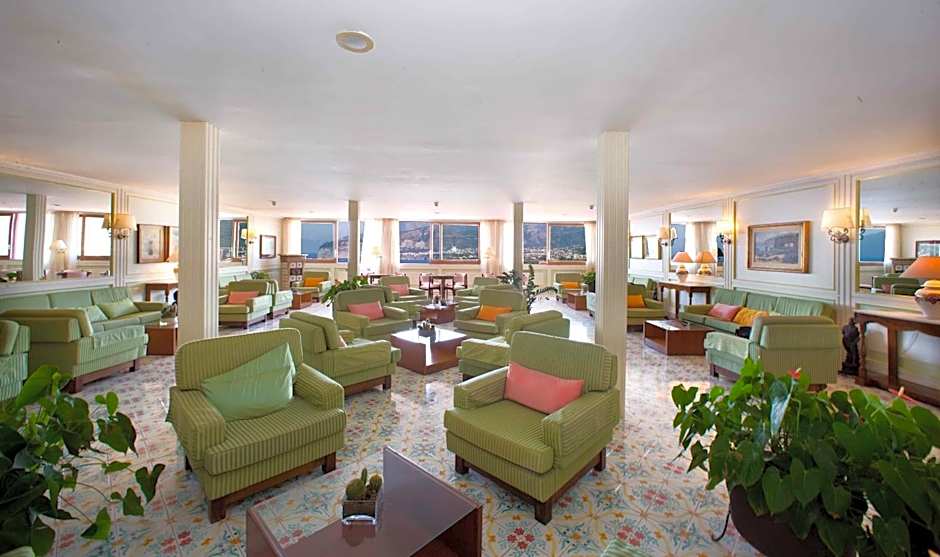 Hotel Bristol
