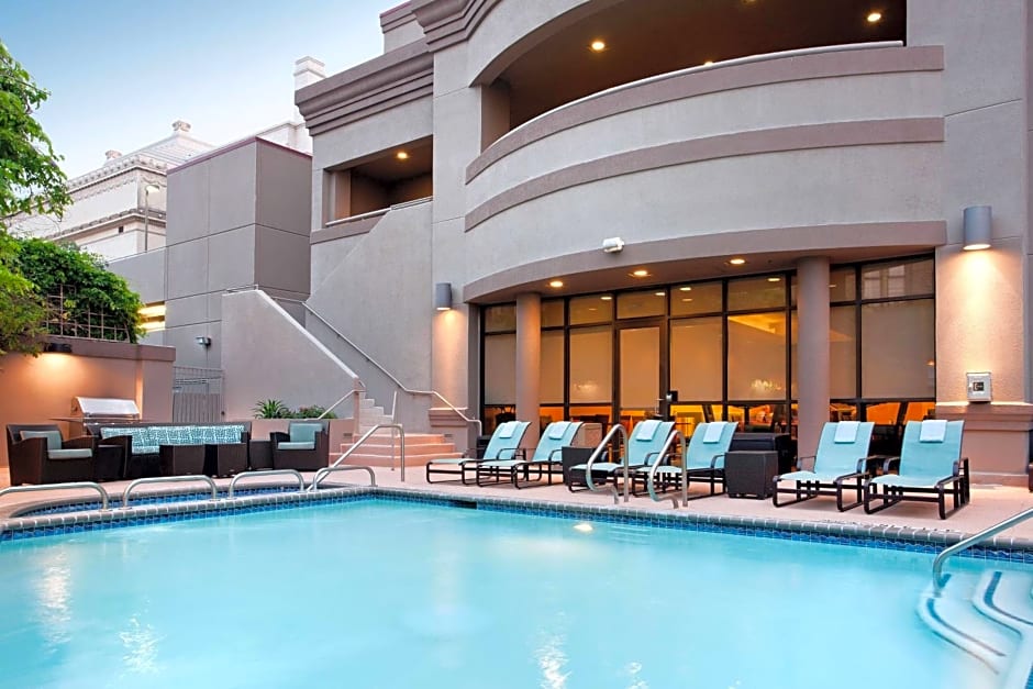 Sonesta ES Suites San Antonio Downtown Alamo Plaza