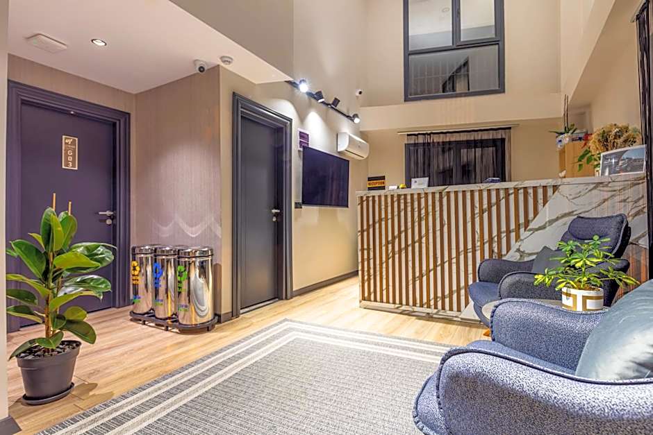 Lenora Airport Hotel