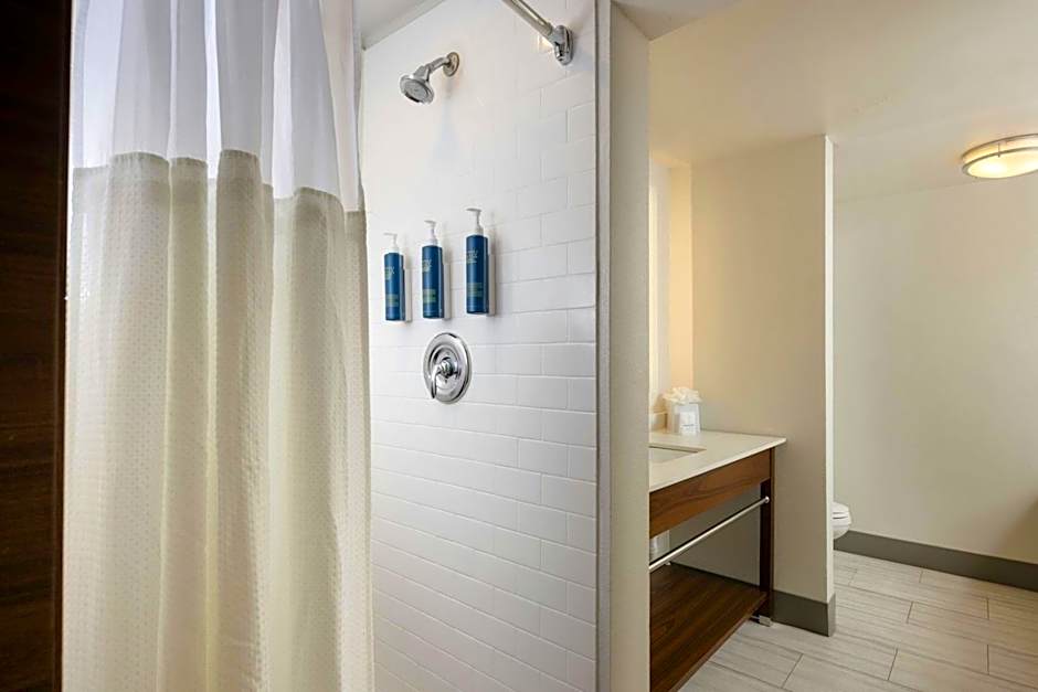 Four Points by Sheraton Detroit Novi