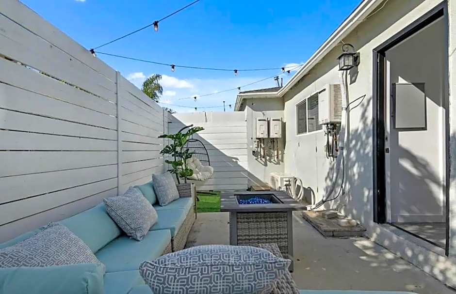 Luxury Mid City Home With Firepit